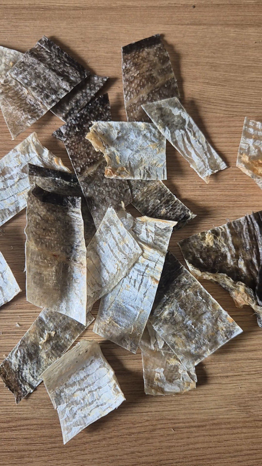Flat Fish Skin Natural Treats for Dogs