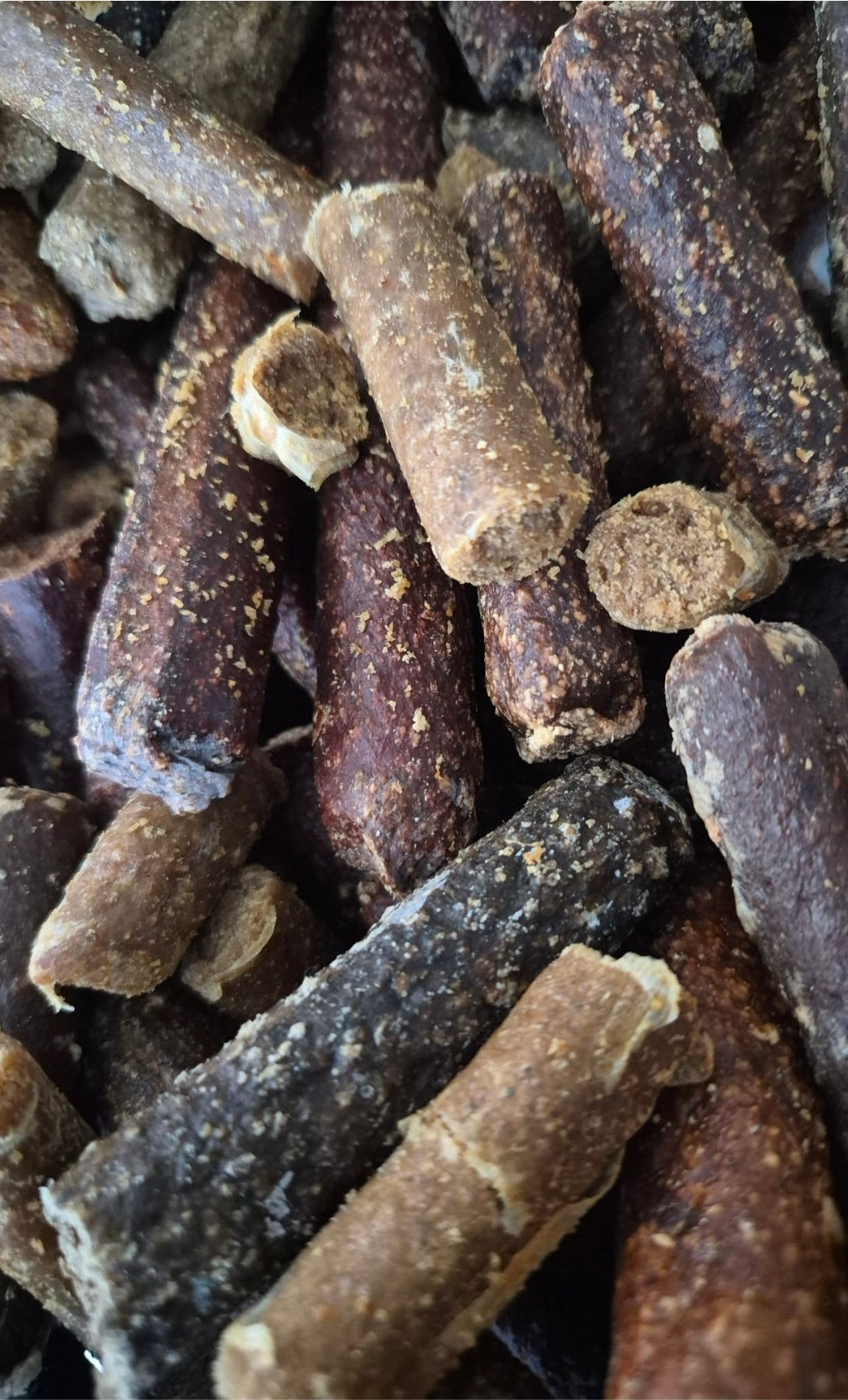 Gourmet sausages natural dog treats. Mixed size and flavour